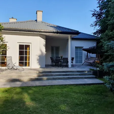 Z Ogrodem Apartment Stanislawow Pierwszy (Masovia)